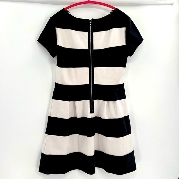 B. Darlin Black and White Stripe Dress Junior size 13/14 Woman’s size L - Picture 5 of 12